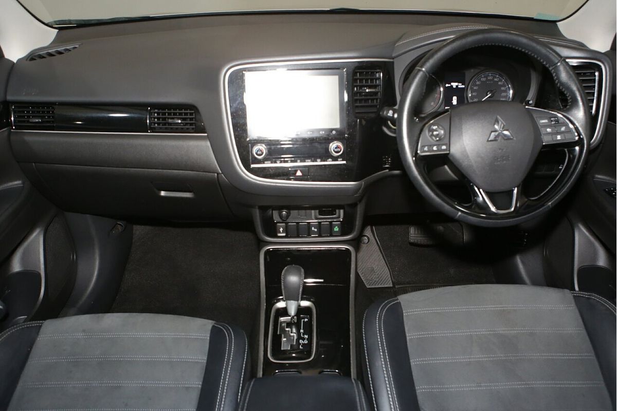 2020 Mitsubishi Outlander LS ZL