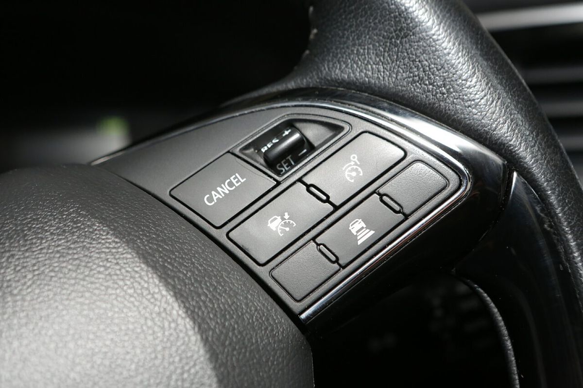 2020 Mitsubishi Outlander LS ZL