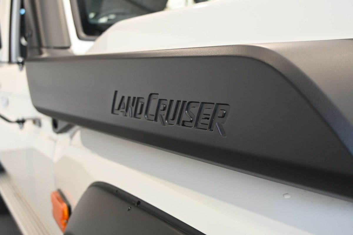 2025 Toyota LANDCRUISER 70 SERIES LC79 GXL + DIFF LOCKS VDJL79R 4X4
