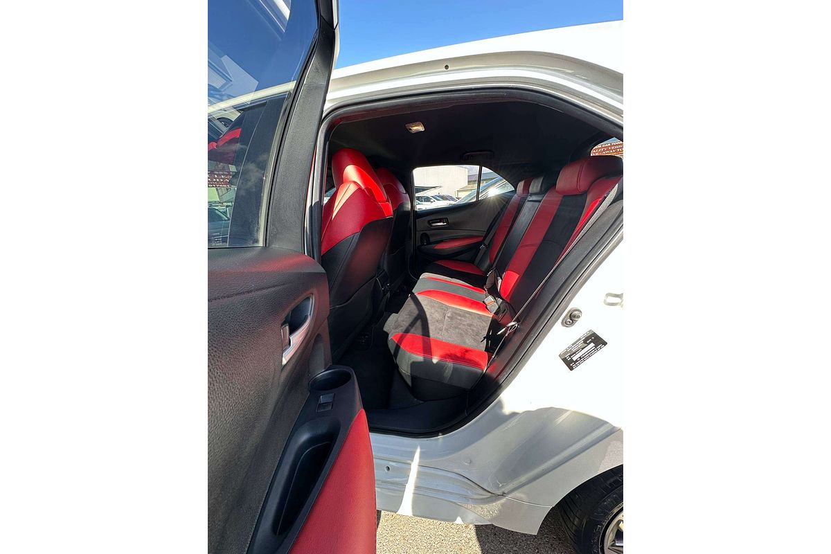 2019 Toyota Corolla ZR Hybrid ZWE211R