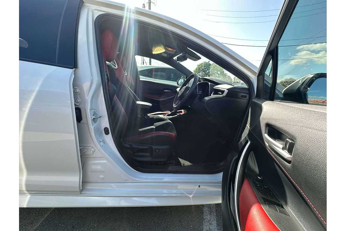 2019 Toyota Corolla ZR Hybrid ZWE211R