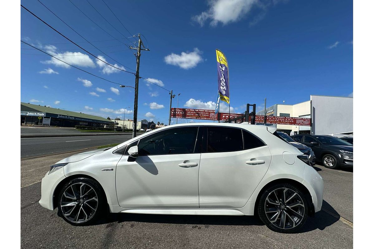 2019 Toyota Corolla ZR Hybrid ZWE211R