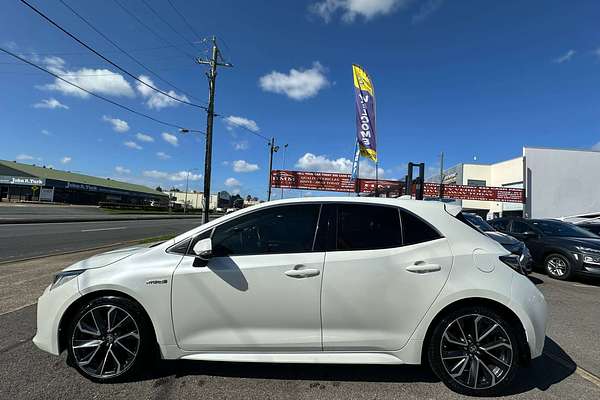 2019 Toyota Corolla ZR Hybrid ZWE211R