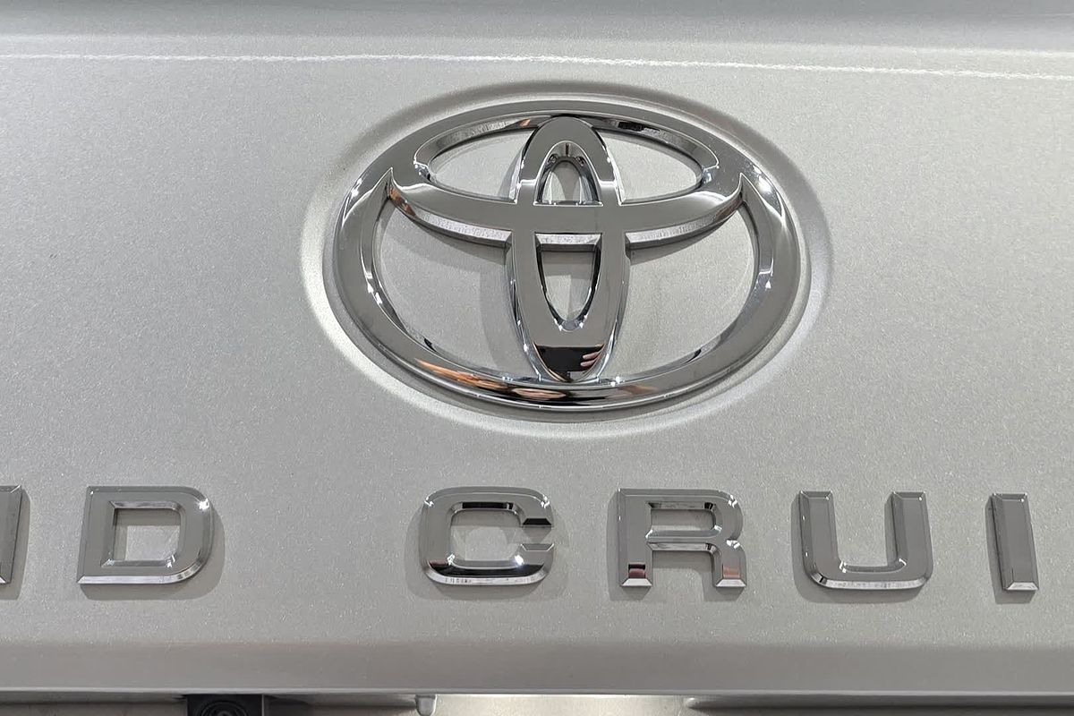 2024 Toyota Landcruiser GXL FJA300R
