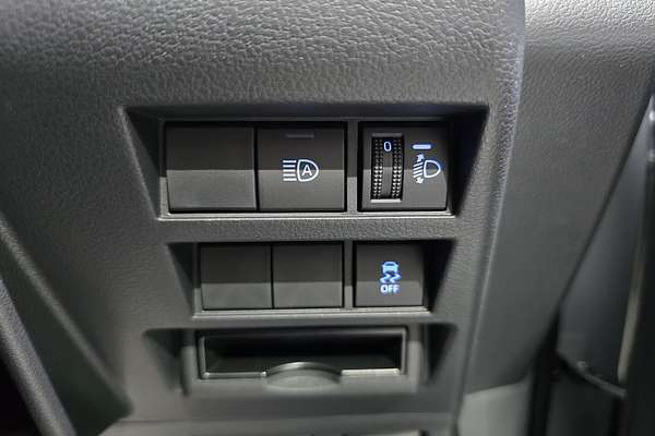 2024 Toyota Landcruiser GXL FJA300R