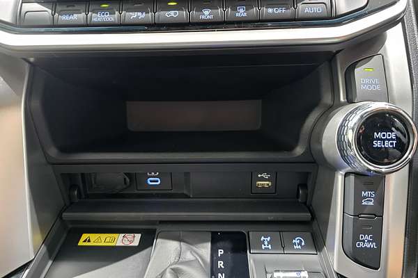 2024 Toyota Landcruiser GXL FJA300R