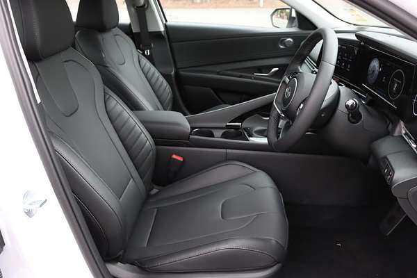 2024 Hyundai i30 Premium CN7.V2