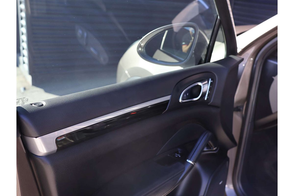 2014 Porsche Cayenne S Diesel 92A