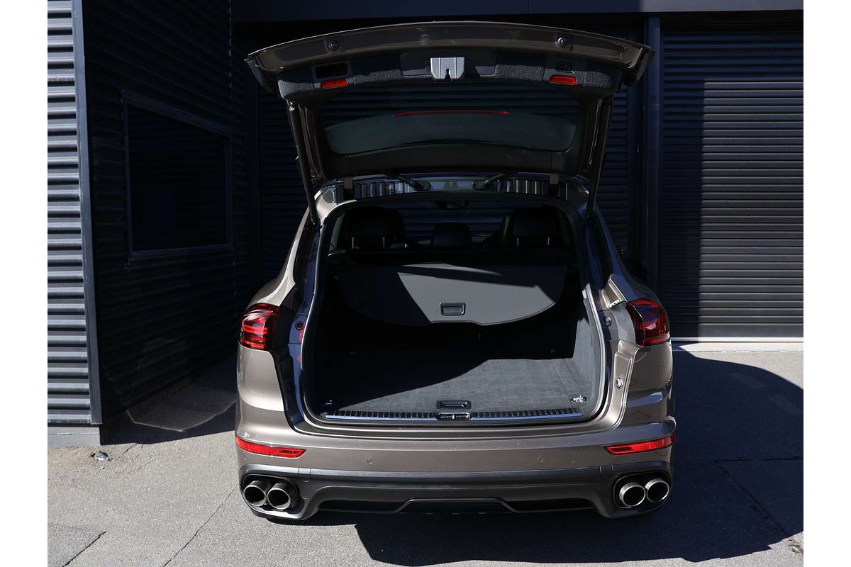 2014 Porsche Cayenne S Diesel 92A