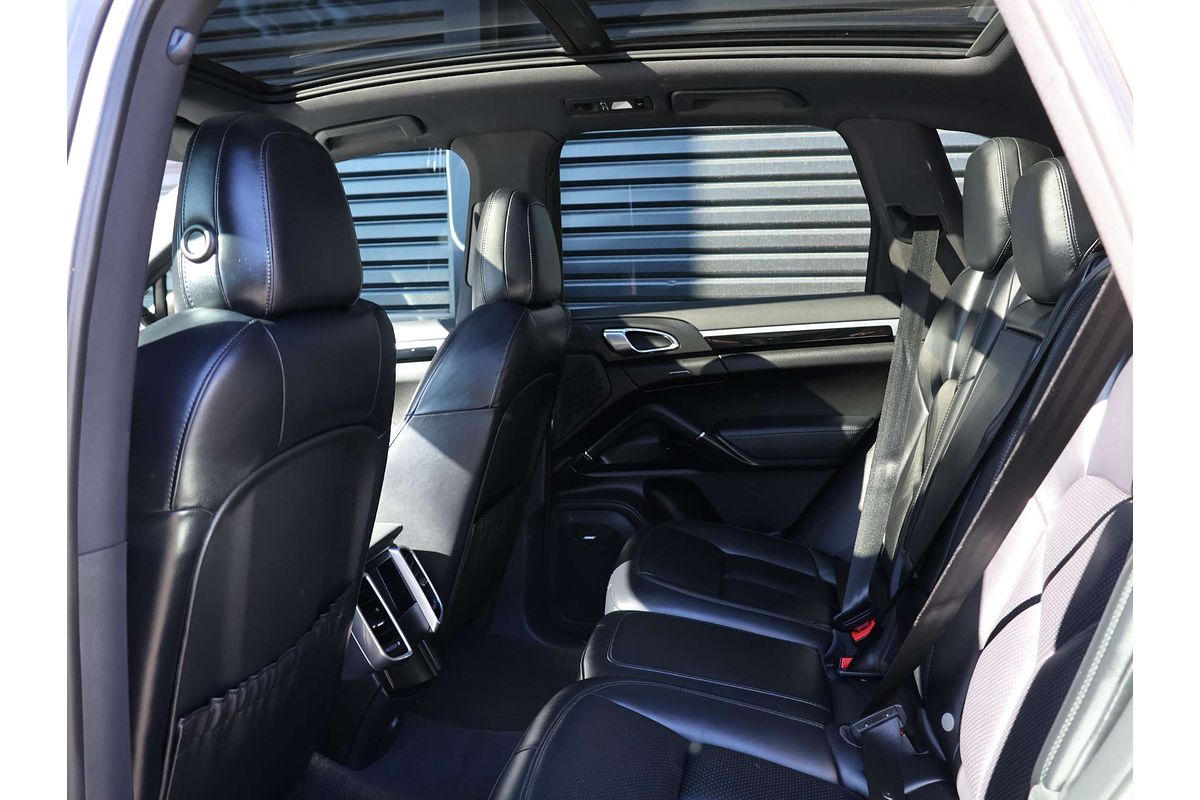 2014 Porsche Cayenne S Diesel 92A