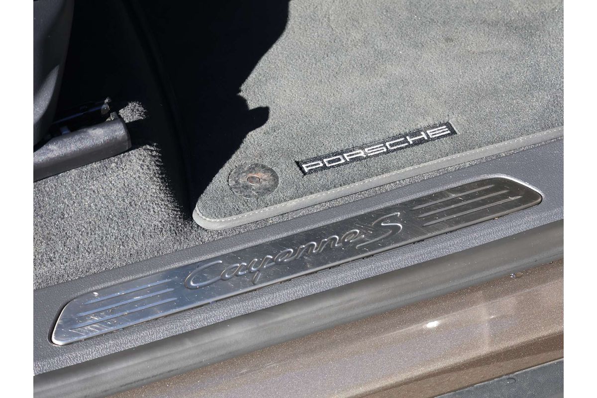 2014 Porsche Cayenne S Diesel 92A