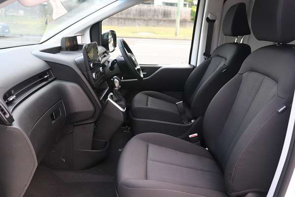 2025 Hyundai STARIA LOAD US4.V3