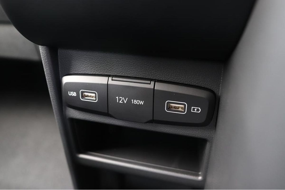 2025 Hyundai STARIA LOAD US4.V3