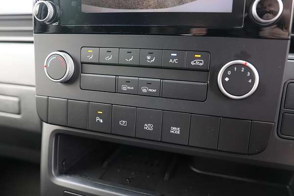 2025 Hyundai STARIA LOAD US4.V3