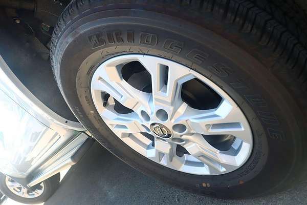 2024 Nissan Navara ST D23 4X4