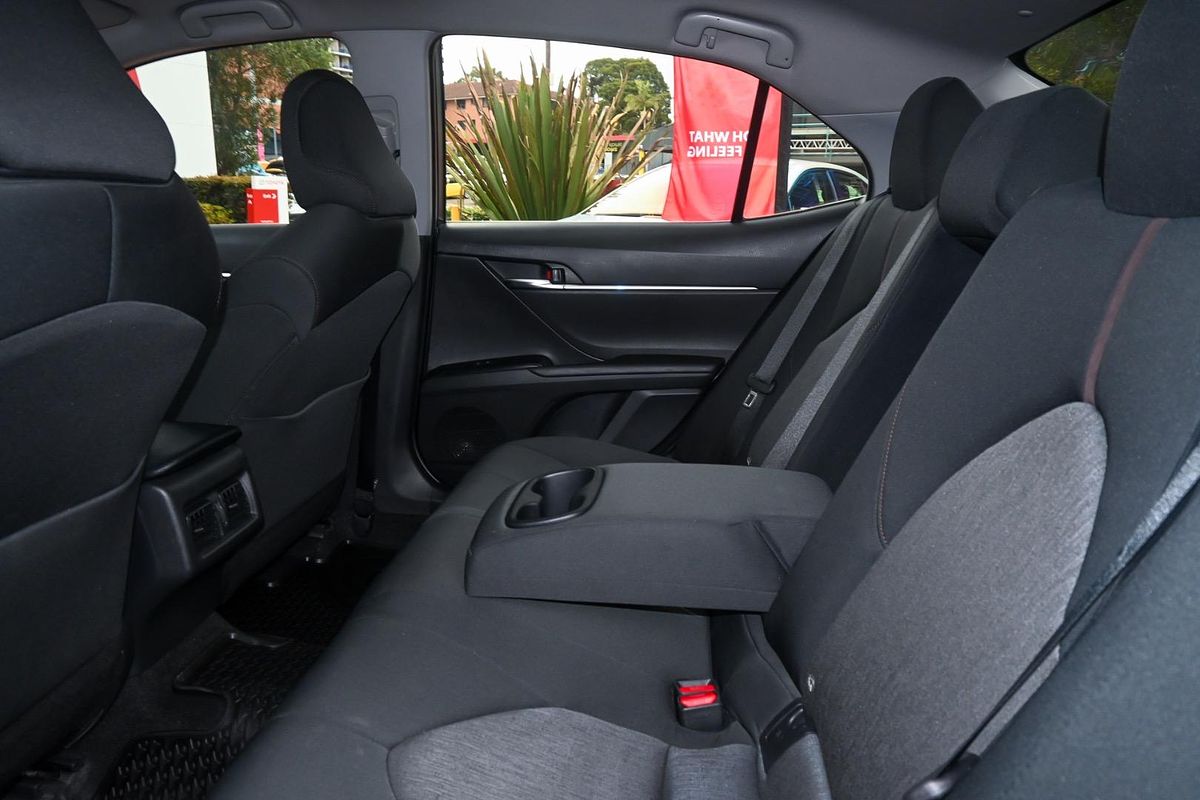 2020 Toyota Camry Ascent AXVH71R