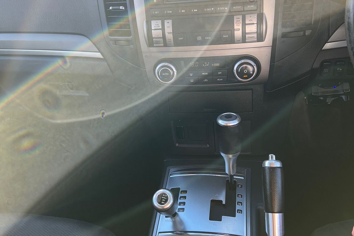 2010 Mitsubishi Pajero Platinum NT