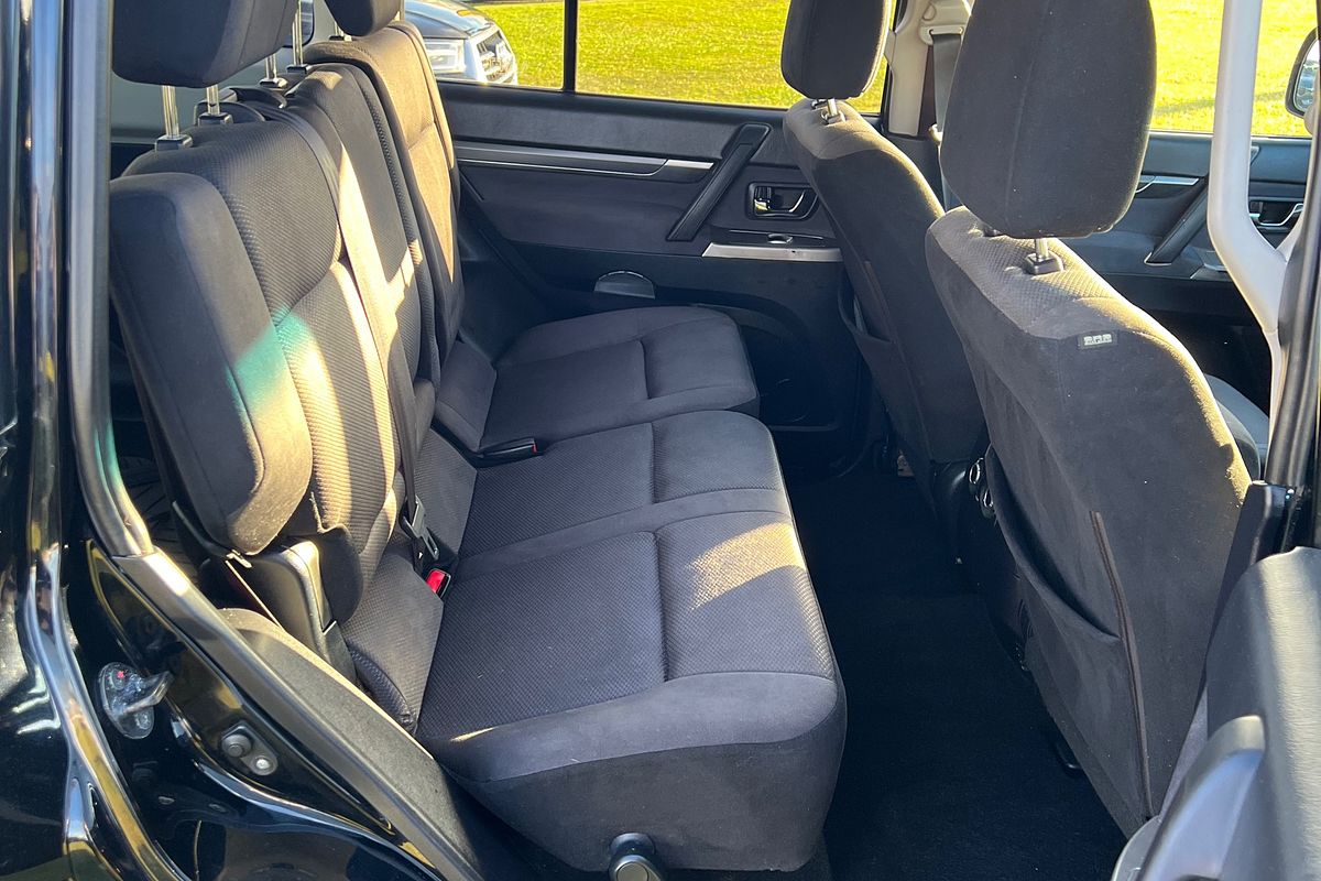 2010 Mitsubishi Pajero Platinum NT