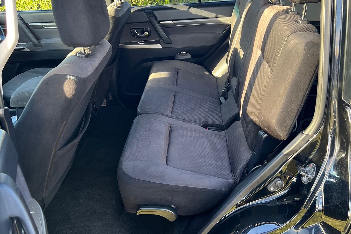 2010 Mitsubishi Pajero Platinum NT