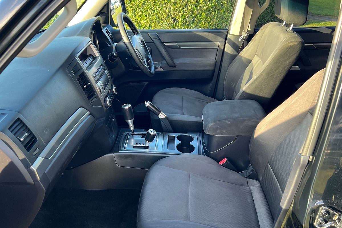 2010 Mitsubishi Pajero Platinum NT