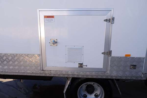 2021 Mitsubishi FUSO CANTER 515 FOOD TRUCK
