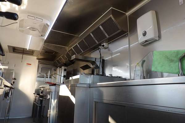 2021 Mitsubishi FUSO CANTER 515 FOOD TRUCK