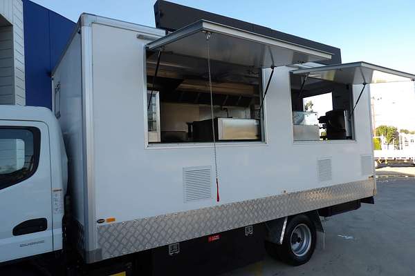 2021 Mitsubishi FUSO CANTER 515 FOOD TRUCK