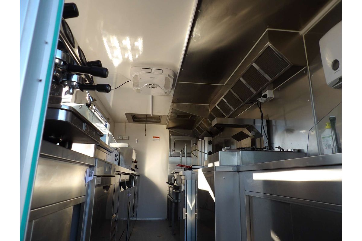 2021 Mitsubishi FUSO CANTER 515 FOOD TRUCK