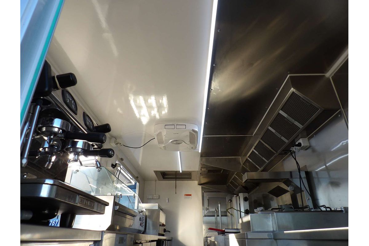 2021 Mitsubishi FUSO CANTER 515 FOOD TRUCK
