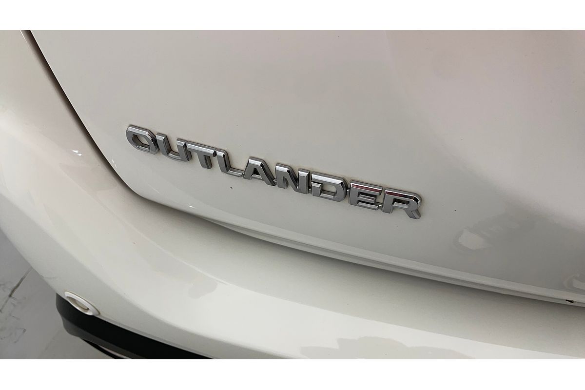 2020 Mitsubishi Outlander ES ZL