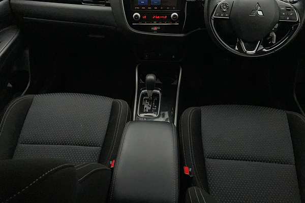 2020 Mitsubishi Outlander ES ZL