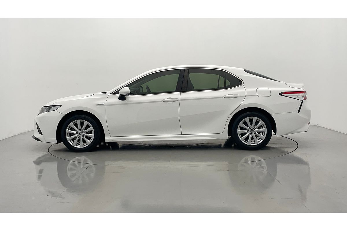 2020 Toyota Camry Ascent Sport AXVH70R
