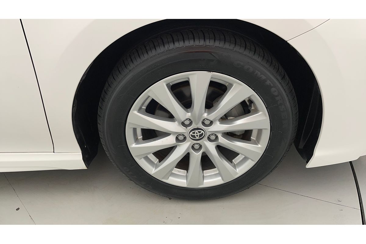 2020 Toyota Camry Ascent Sport AXVH70R