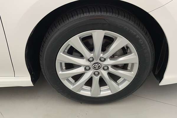 2020 Toyota Camry Ascent Sport AXVH70R