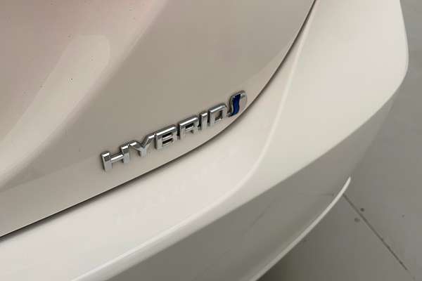 2020 Toyota Camry Ascent Sport AXVH70R
