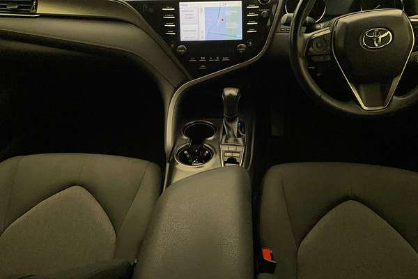 2020 Toyota Camry Ascent Sport AXVH70R