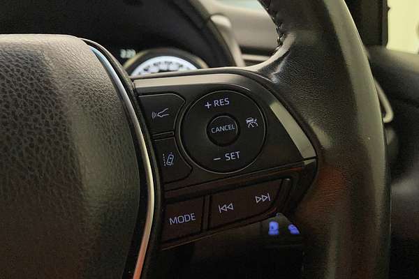 2020 Toyota Camry Ascent Sport AXVH70R