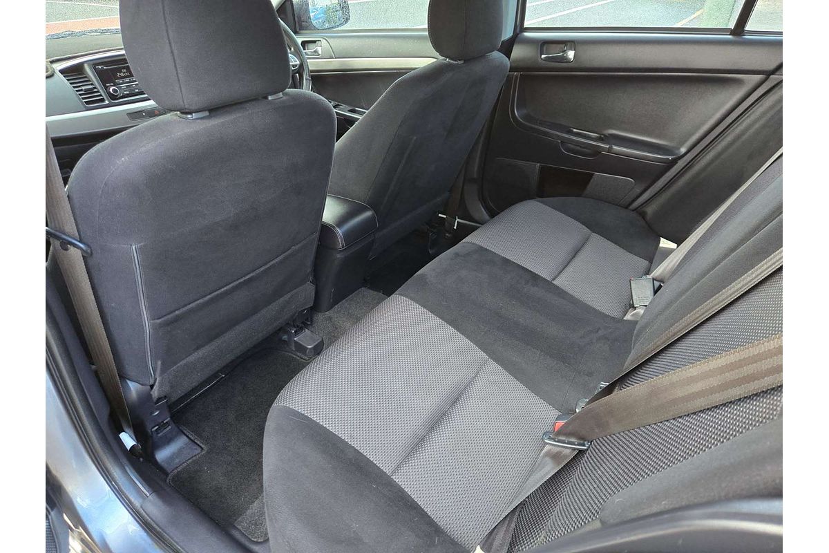 2015 Mitsubishi Lancer ES Sport CJ