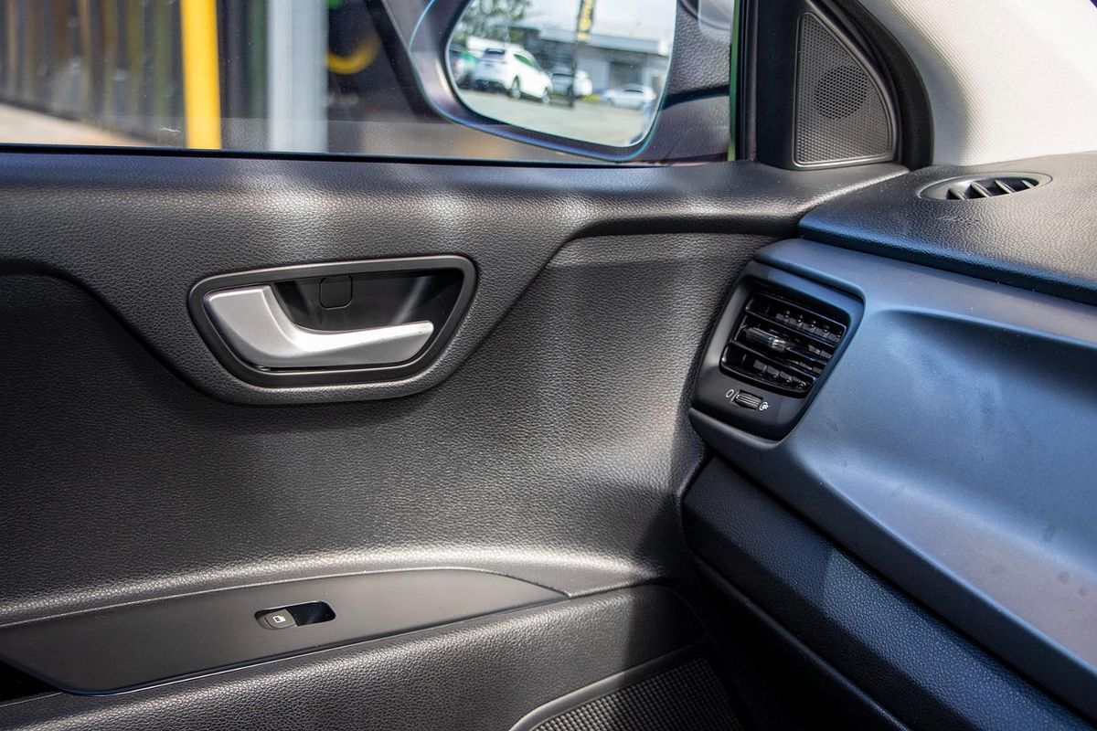2016 Kia Rio S YB