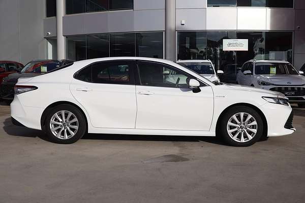 2018 Toyota Camry Ascent AXVH71R