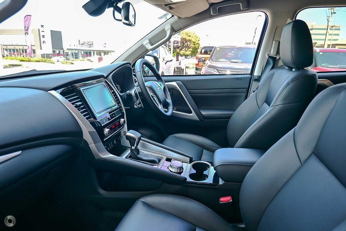 2024 Mitsubishi Pajero Sport GSR QF
