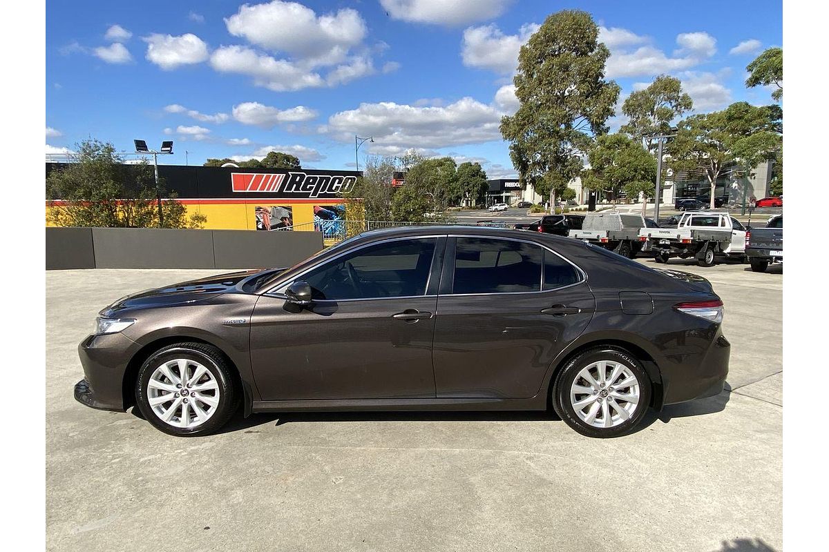 2020 Toyota Camry Ascent AXVH70R