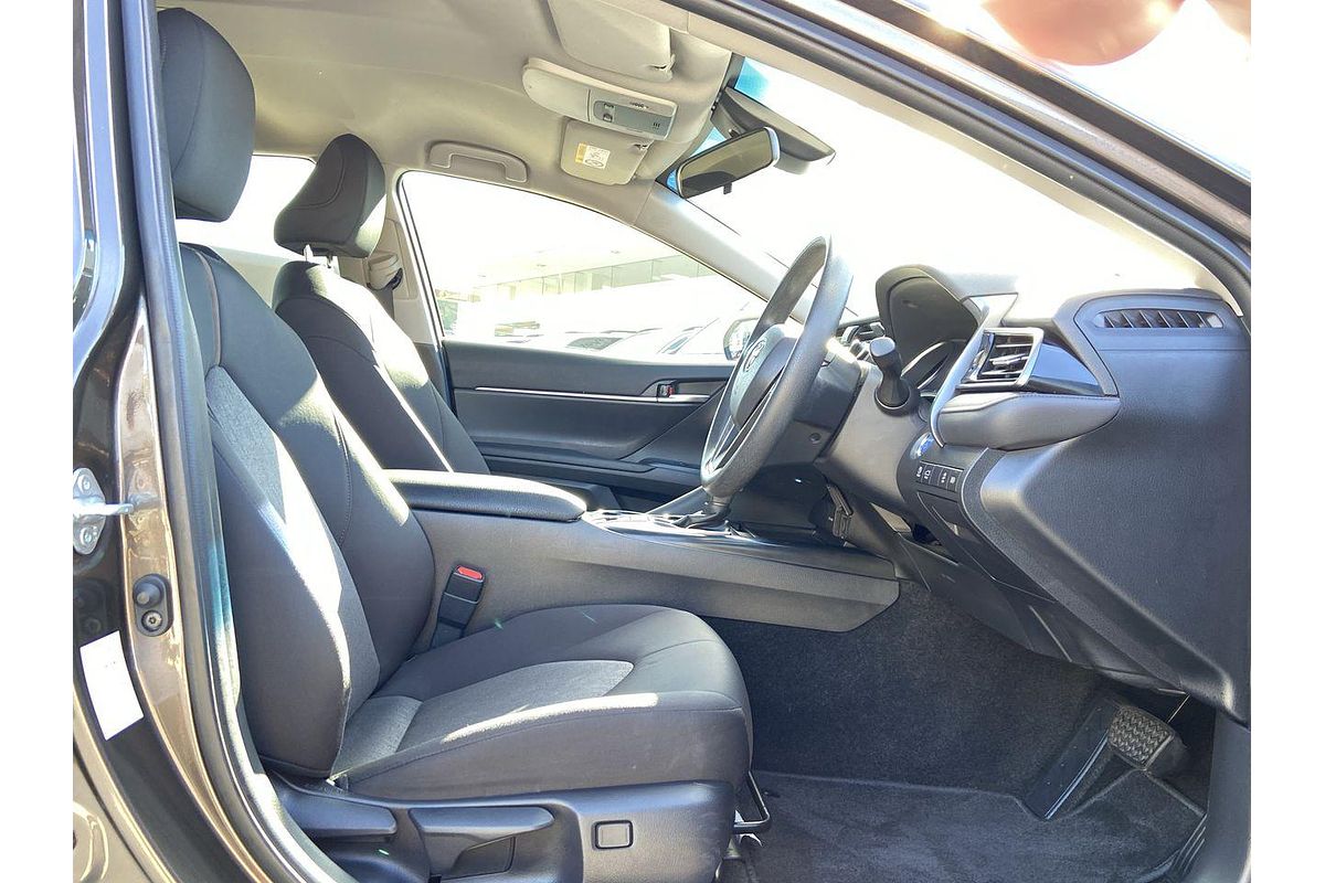 2020 Toyota Camry Ascent AXVH70R