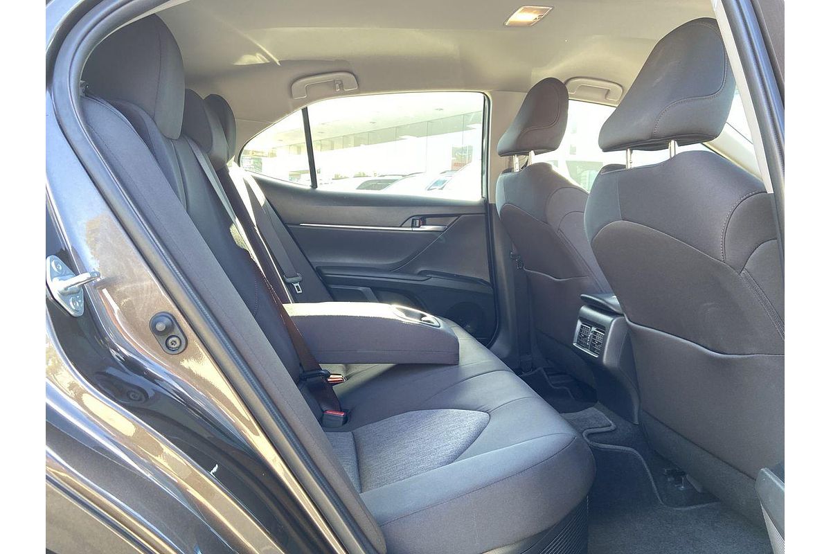 2020 Toyota Camry Ascent AXVH70R