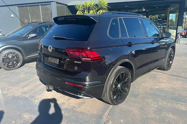 2018 Volkswagen Tiguan Wolfsburg Edition 5N