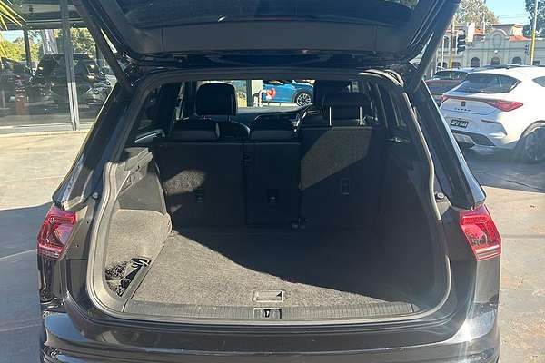 2018 Volkswagen Tiguan Wolfsburg Edition 5N