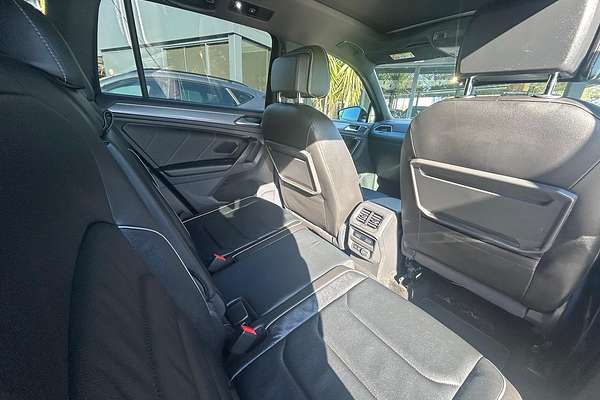 2018 Volkswagen Tiguan Wolfsburg Edition 5N