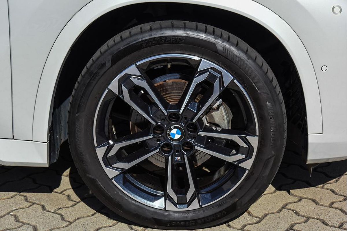 2023 BMW X1 xDrive20i U11