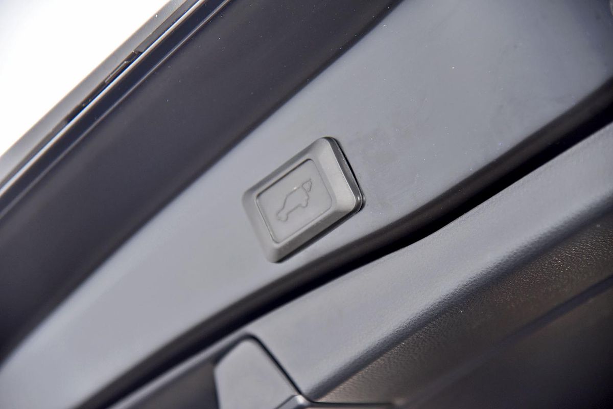 2023 Toyota RAV4 Edge AXAH54R
