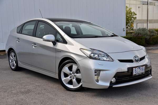 2014 Toyota Prius i-Tech ZVW30R